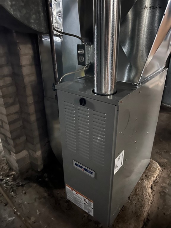 386 Ridgeway Avenue Rochester, NY 14615 - Photo 17 of 21