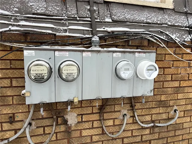 $289,900 | 386 Ridgeway Avenue, Rochester, NY 14615