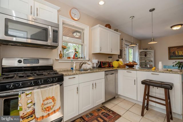 $320,000 | 706 Blakeley Road, Wallingford, PA 19086