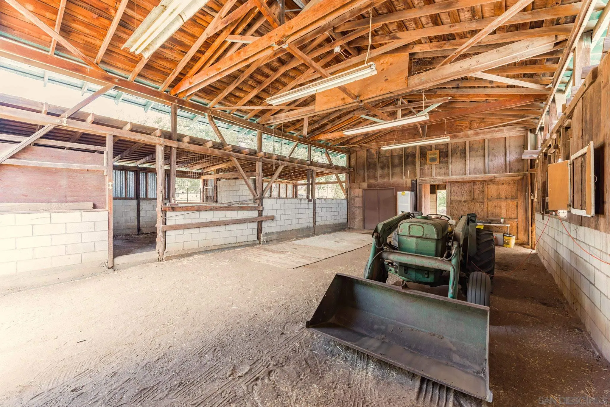 19101 Los Hermanos Ranch Road Valley Center, CA 92082 - Photo 42 of 51 Gallery Image 42