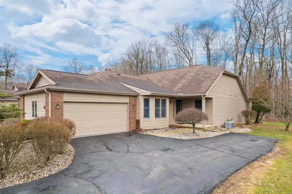 $326,000 | 500 Richlyn Drive, Adrian, MI 49221