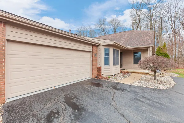 $326,000 | 500 Richlyn Drive, Adrian, MI 49221