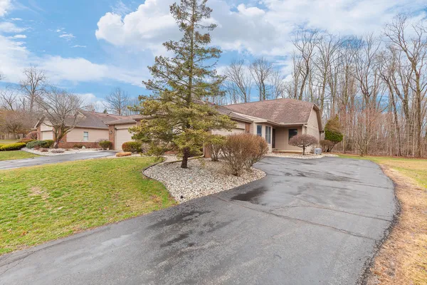 $326,000 | 500 Richlyn Drive, Adrian, MI 49221