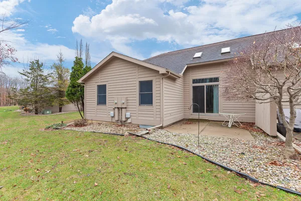 $326,000 | 500 Richlyn Drive, Adrian, MI 49221