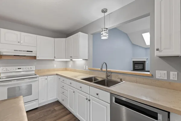 $326,000 | 500 Richlyn Drive, Adrian, MI 49221