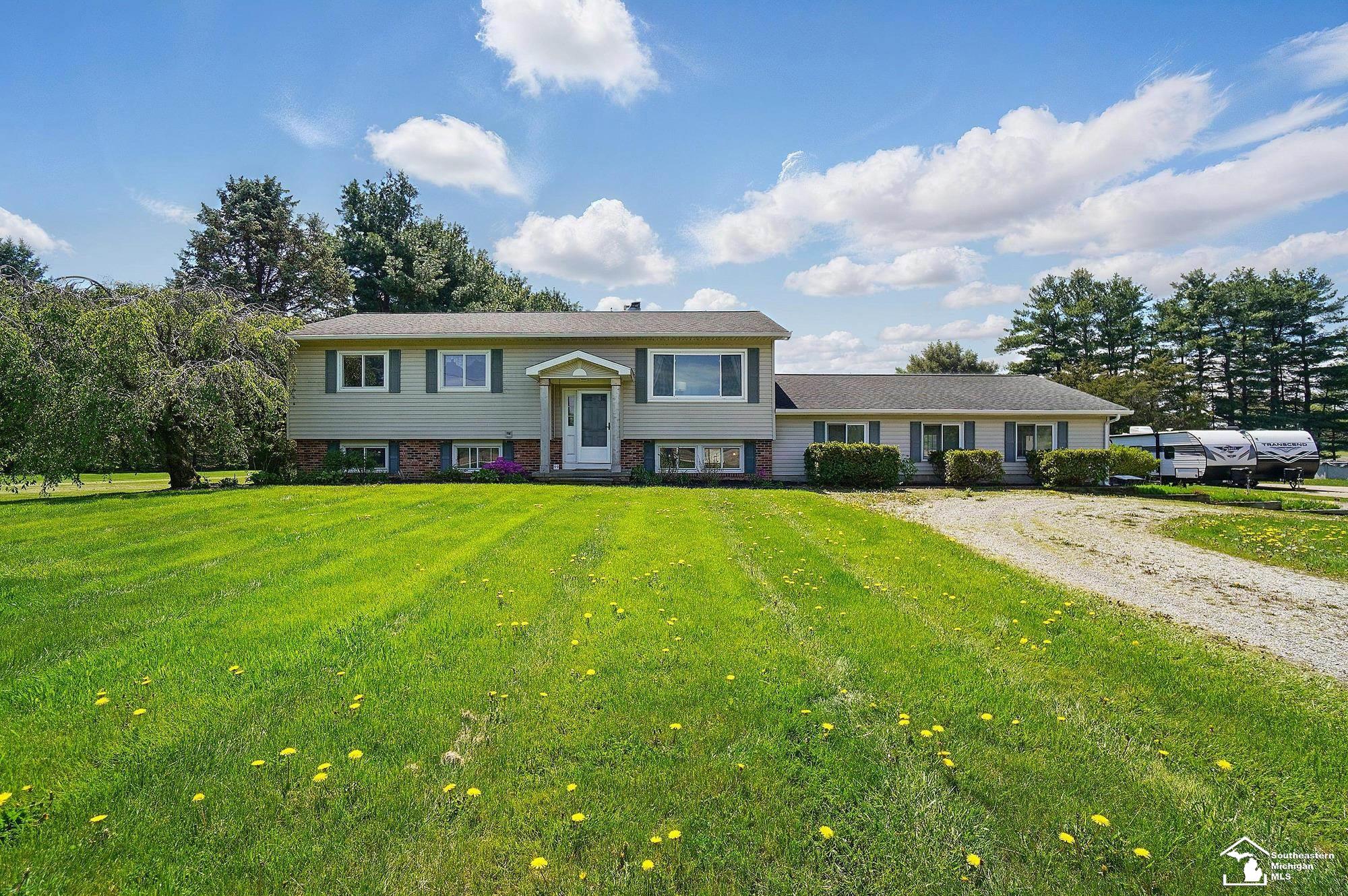 3299 Kelly Road La Salle, MI 48145 - Photo 1 of 49 50173435-891ae53c-3863-42e7-886a-dc75f0e2c75a.JPG