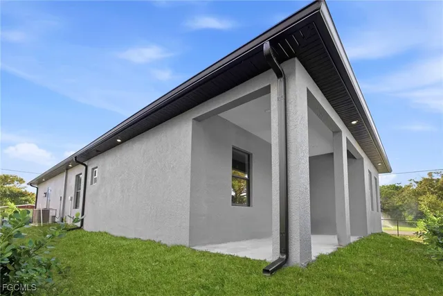 $359,900 | 3701 Madison Avenue, Fort Myers, FL 33916