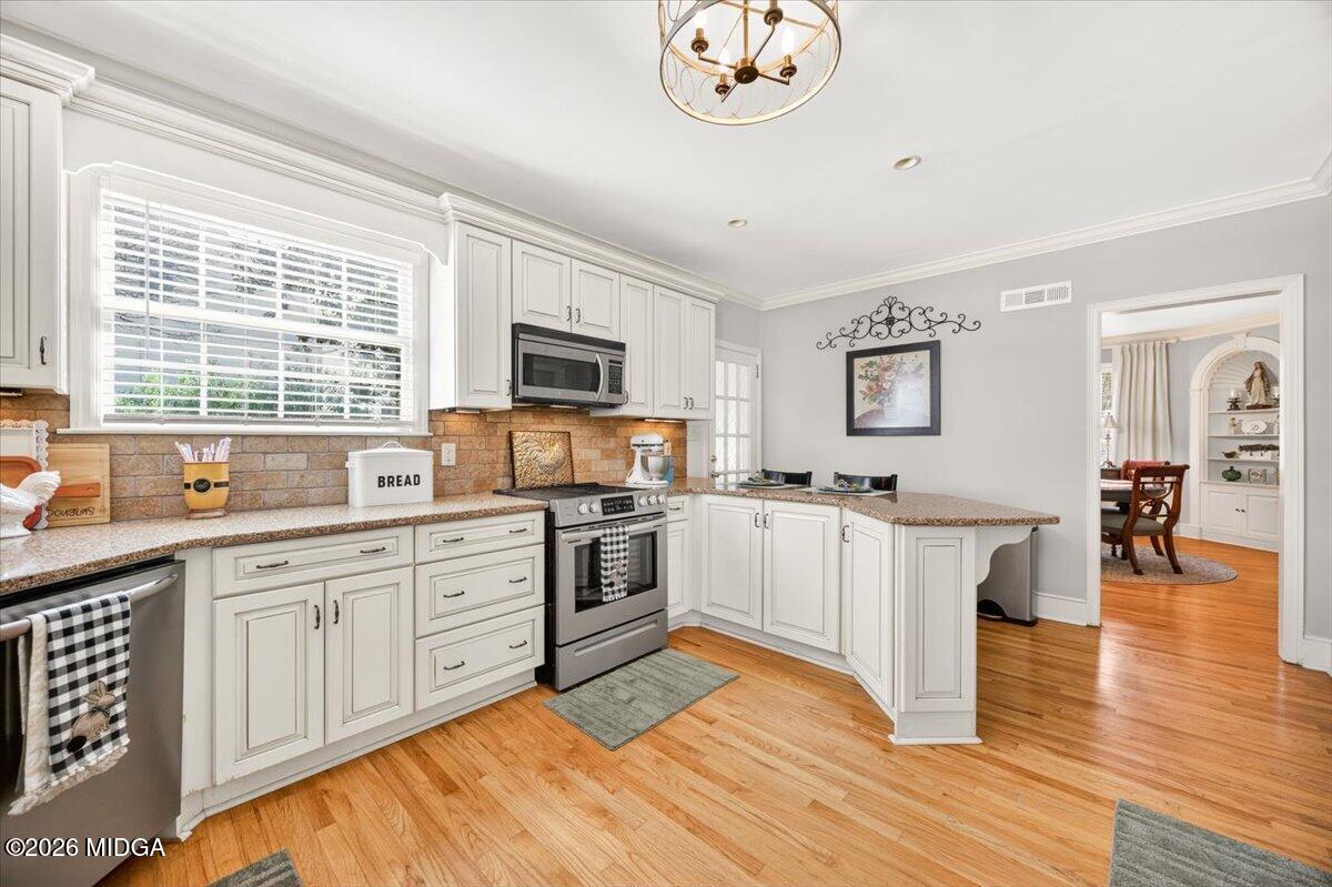333 West Main Street Forsyth, GA 31029 - Photo 8 of 30 10