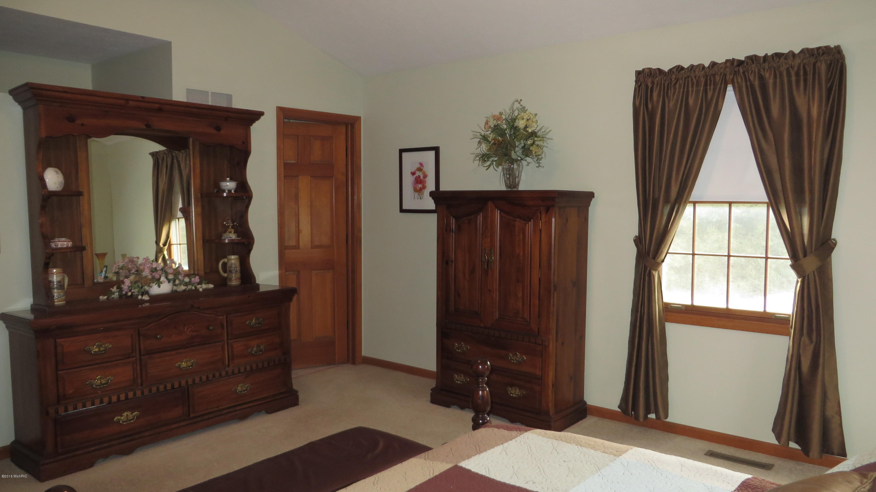 2536 Ravine Way Stevensville, MI 49127 - Photo 36 of 50 IMG_0668