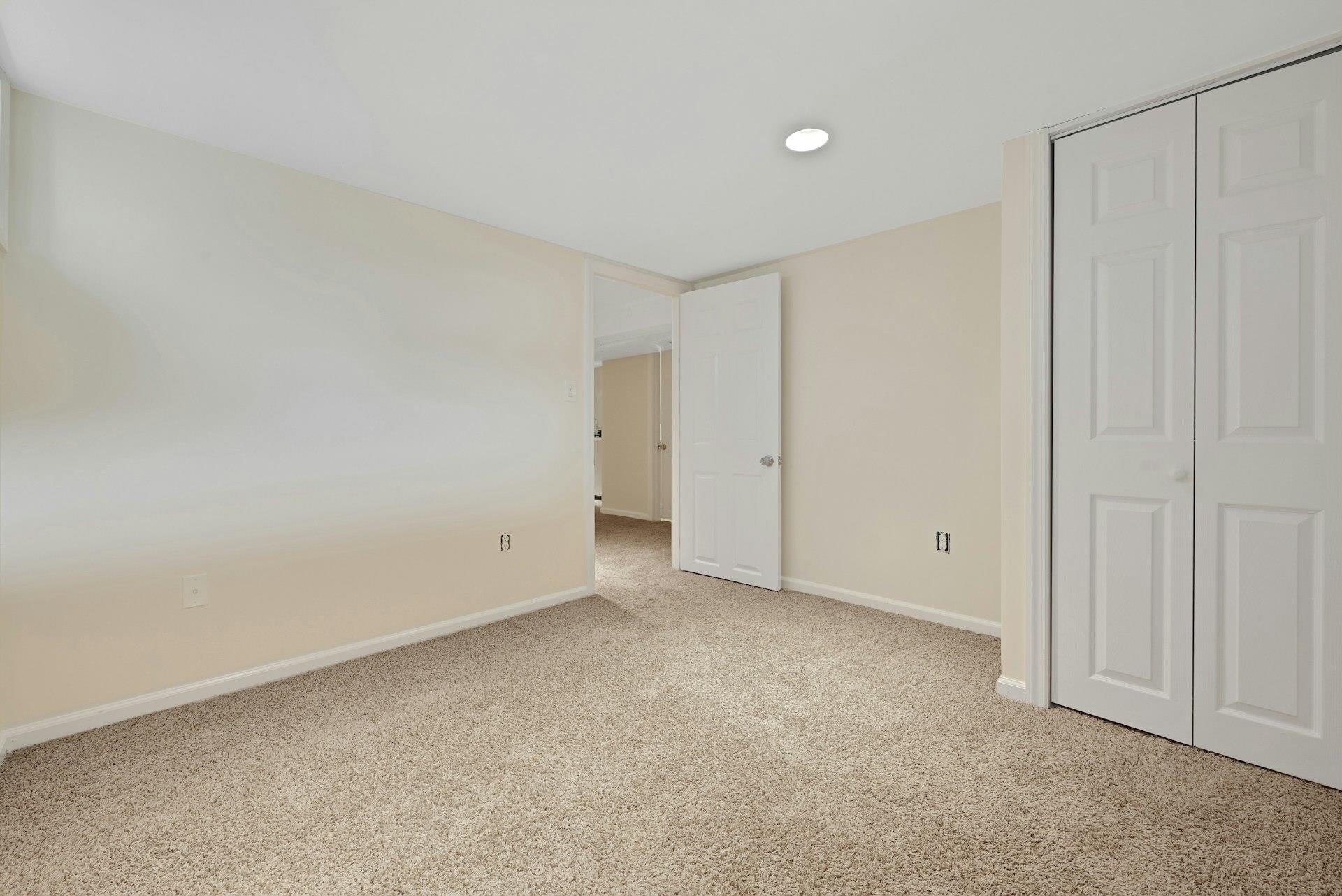 126 Huber Street Secaucus, NJ 07094 - Photo 22 of 26
