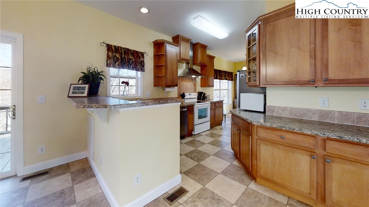 313 Williams Ridge Road Boone, NC 28607 - Photo 8 of 47 Gallery Image 8