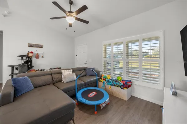 $2,200 | 13196 Southwest 106th Street, Dunnellon, FL 34432
