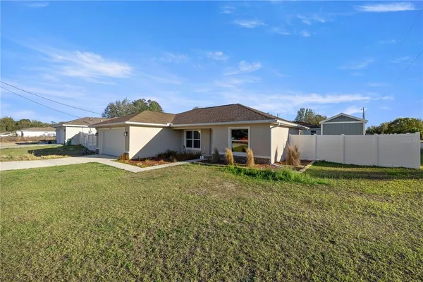 $2,200 | 13196 Southwest 106th Street, Dunnellon, FL 34432