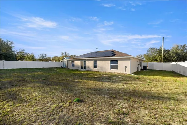 $2,200 | 13196 Southwest 106th Street, Dunnellon, FL 34432