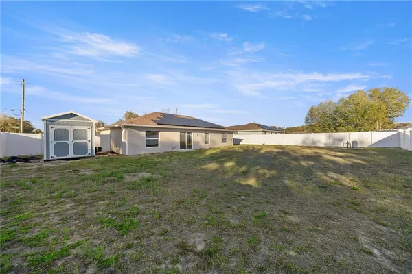 $2,200 | 13196 Southwest 106th Street, Dunnellon, FL 34432