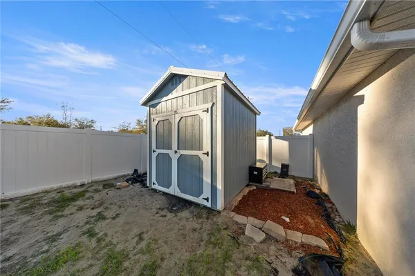 $2,200 | 13196 Southwest 106th Street, Dunnellon, FL 34432