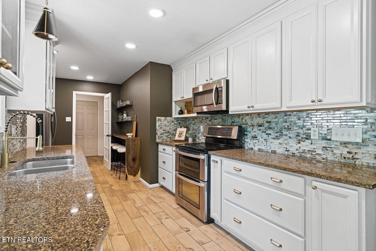602 West Ford Valley Road Knoxville, TN 37920 - Photo 7 of 26 Kitchen 2