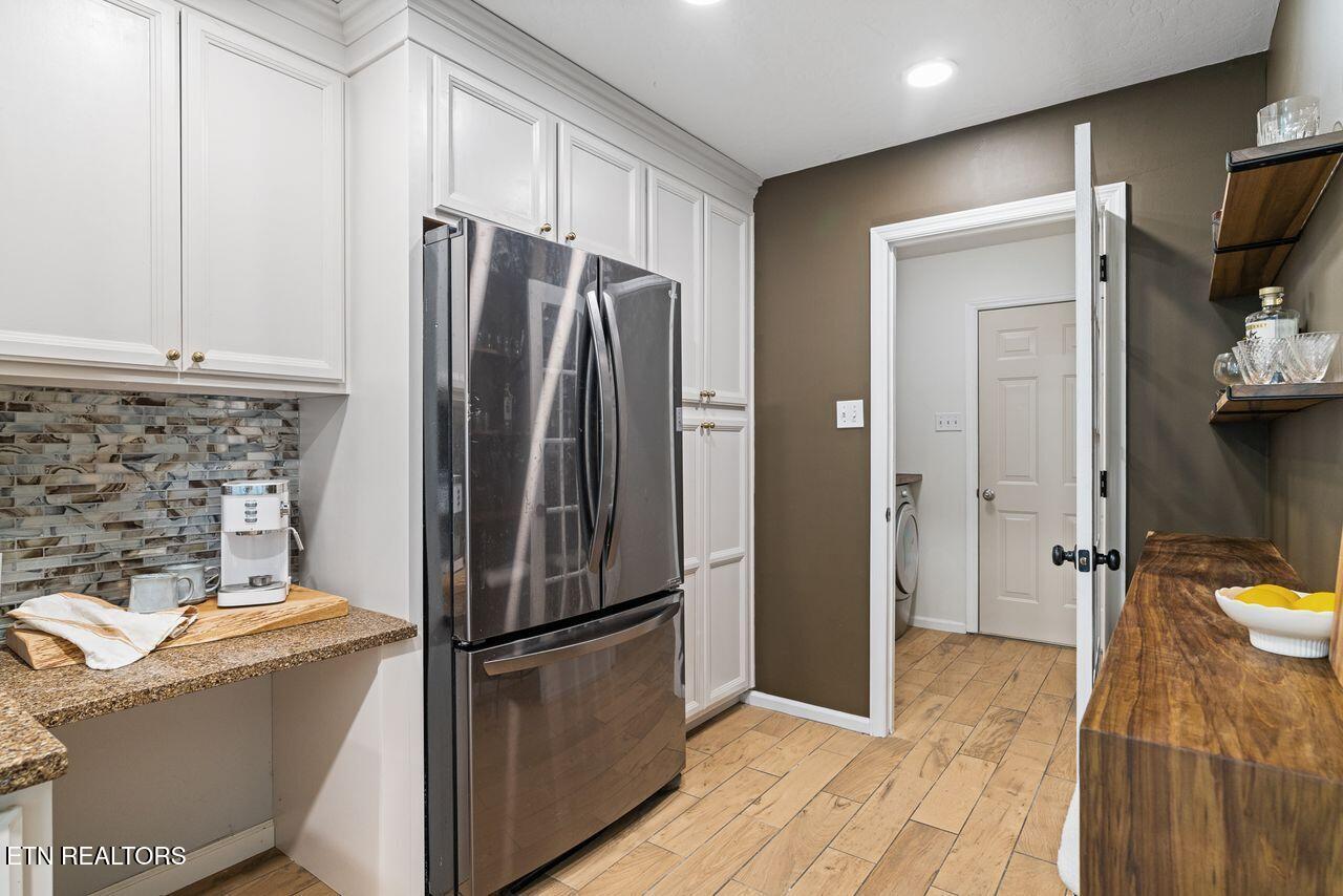 602 West Ford Valley Road Knoxville, TN 37920 - Photo 8 of 26 Kitchen 3