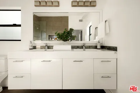 $1,495,000 | 6075 Hargis Street, Los Angeles, CA 90034