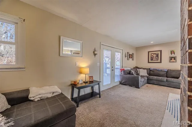 $205,000 | 704 Madison Street, Waynesville, MO 65583