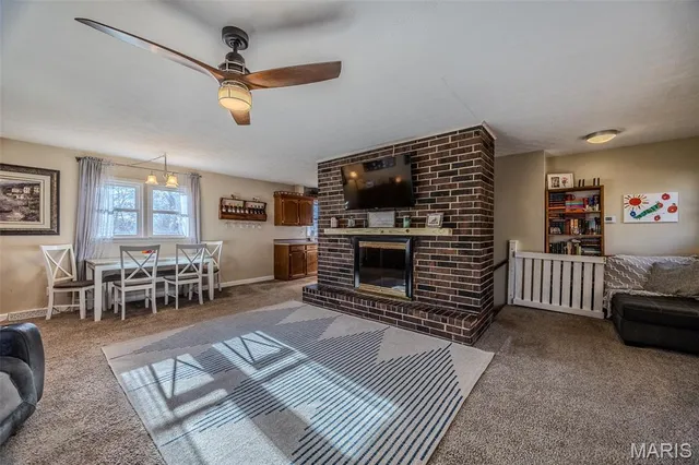 $205,000 | 704 Madison Street, Waynesville, MO 65583