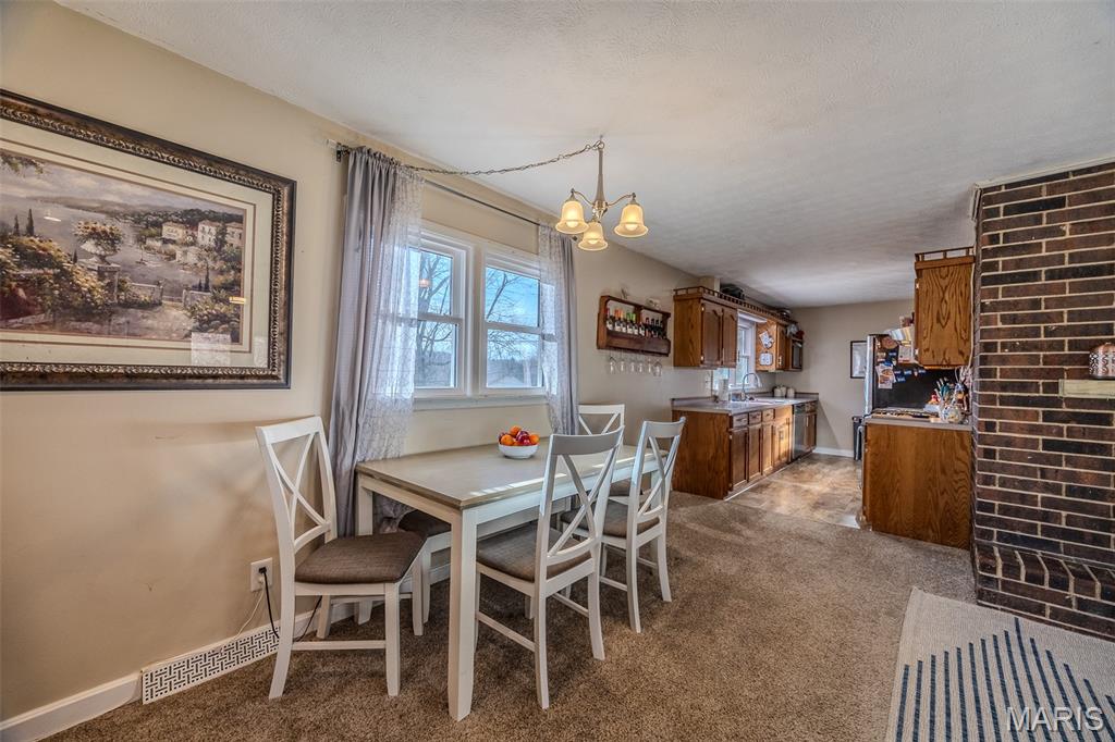 704 Madison Street Waynesville, MO 65583 - Photo 14 of 48