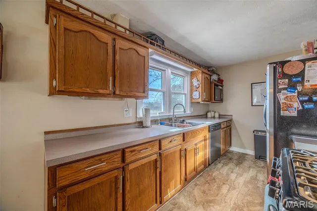 $205,000 | 704 Madison Street, Waynesville, MO 65583