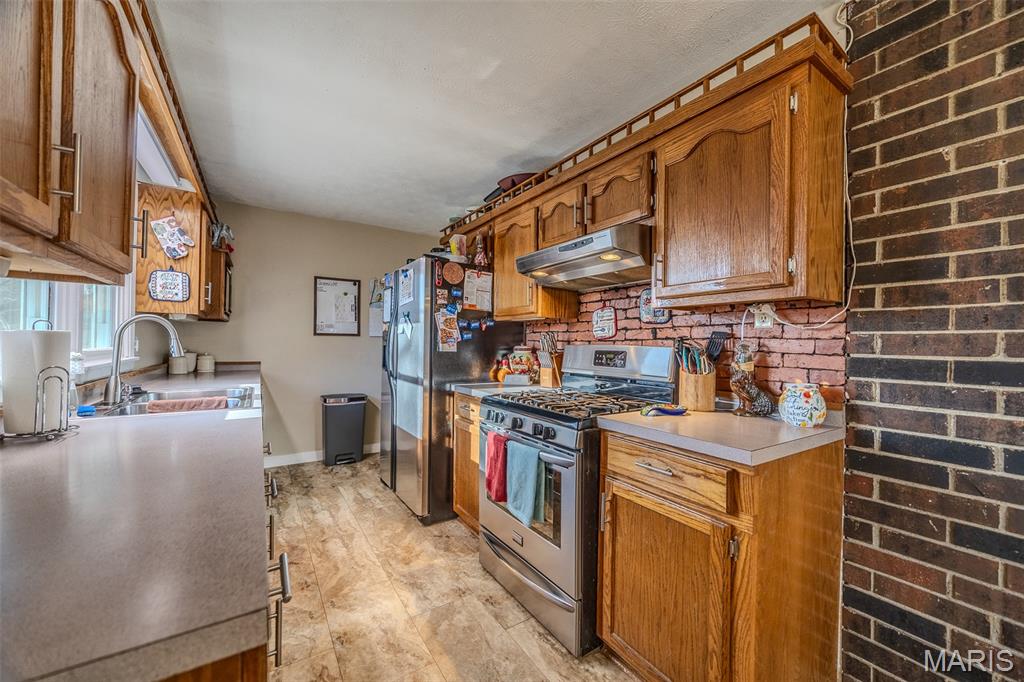 704 Madison Street Waynesville, MO 65583 - Photo 16 of 48