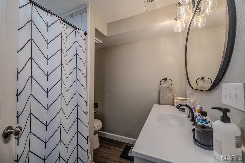 704 Madison Street Waynesville, MO 65583 - Photo 6 of 48