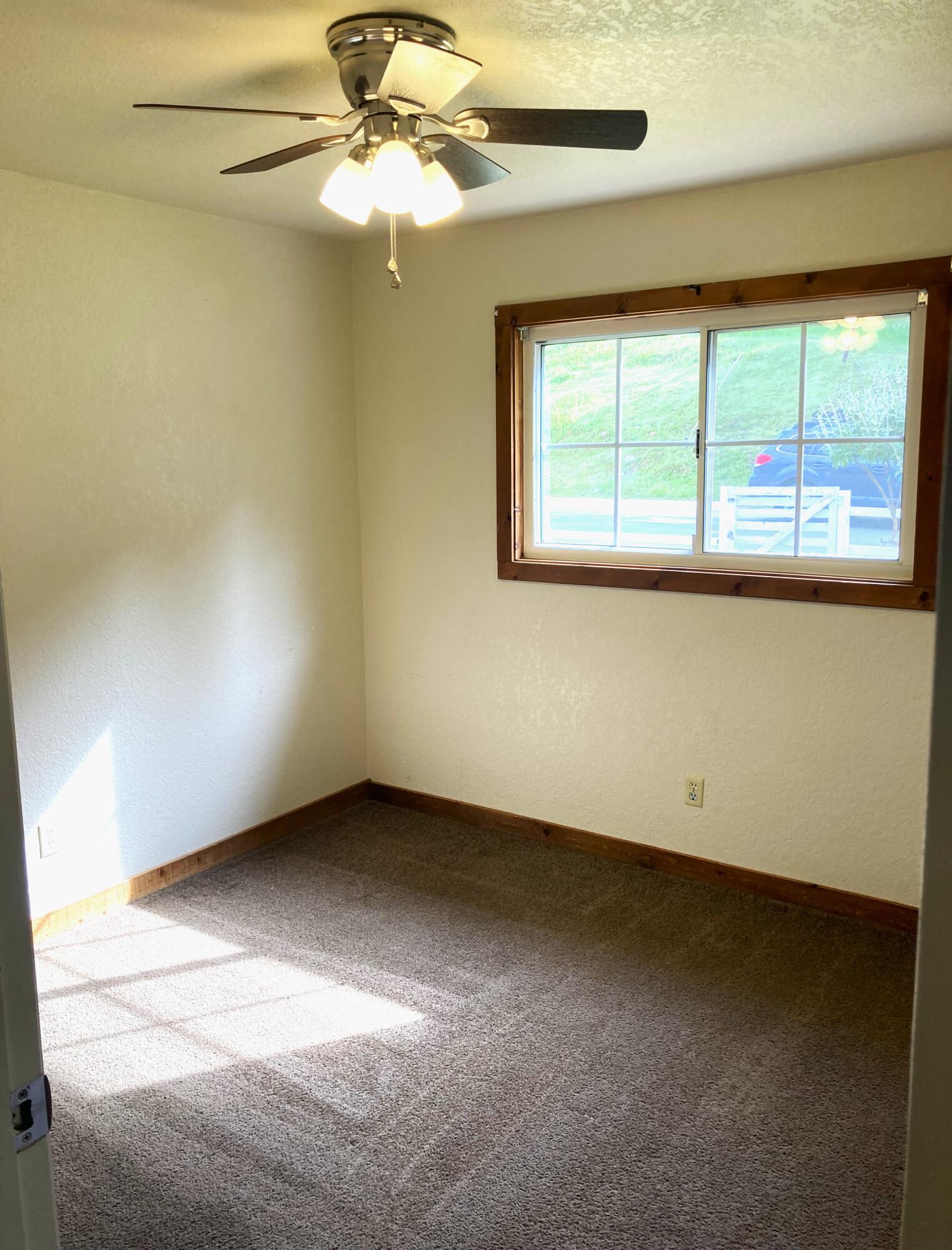 45218 Hammond Drive Three Rivers, CA 93271 - Photo 9 of 17 bedroom 1