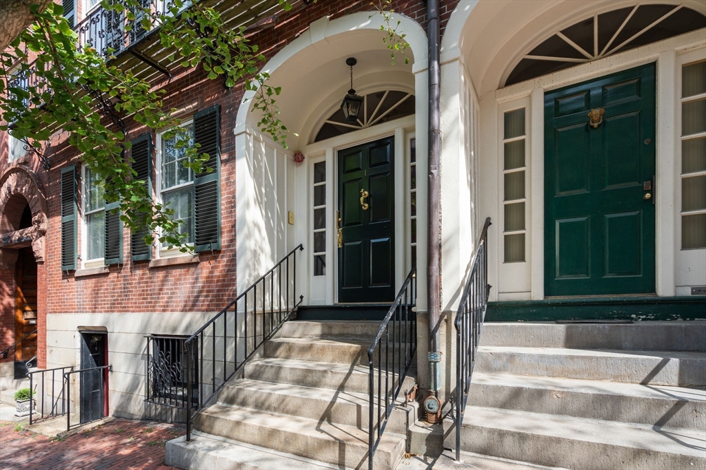 1 Chestnut Street, Unit 3B Boston, MA 02108 - Photo 17 of 20