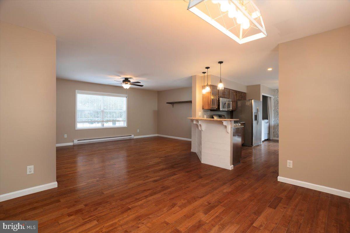 6117 Delaware Line Road Rhodesdale, MD 21659 - Photo 5 of 23 Living/Dining