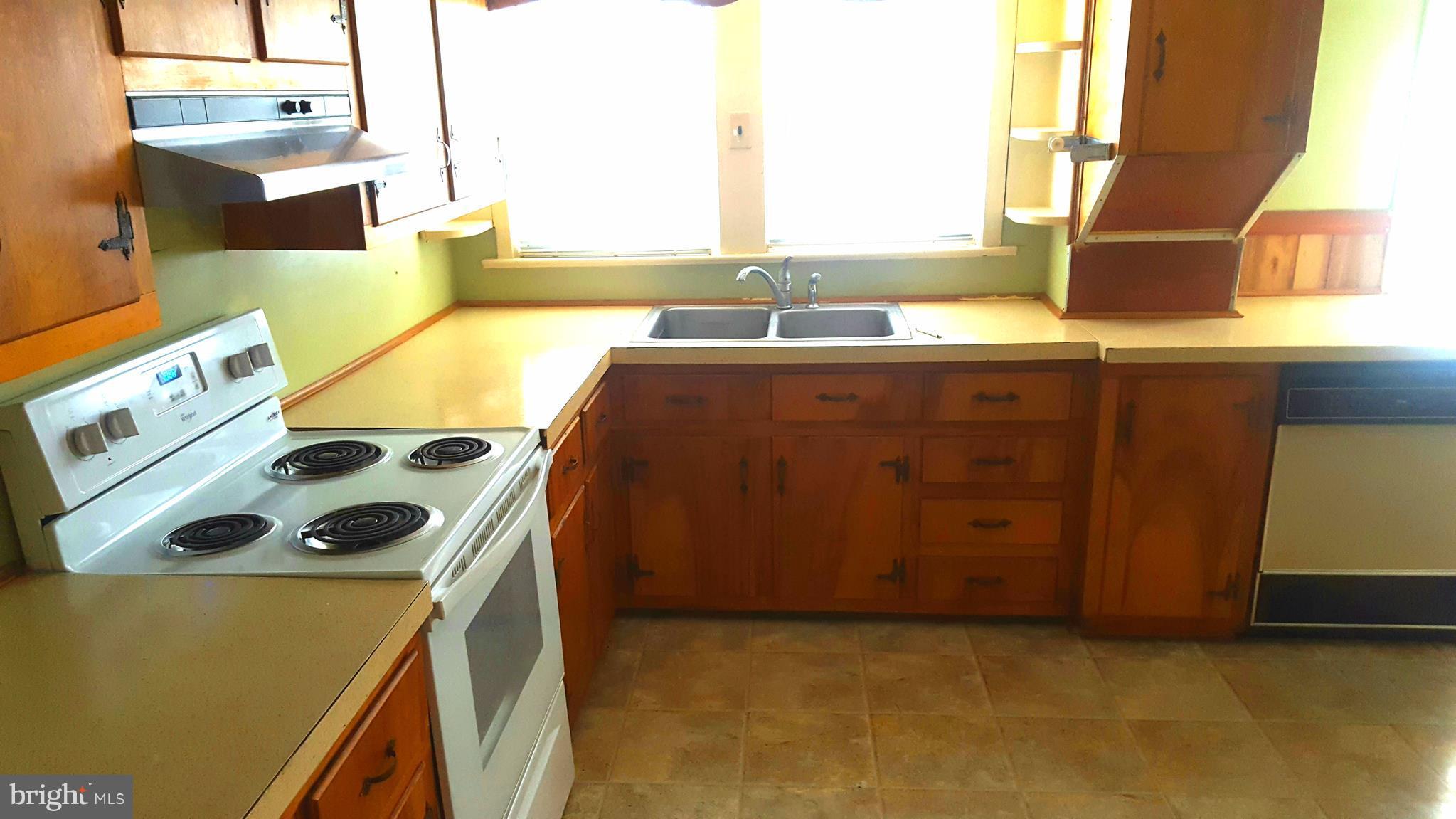 534 Punch Run Road Front Royal, VA 22630 - Photo 22 of 27 a utility room with dryer and washer