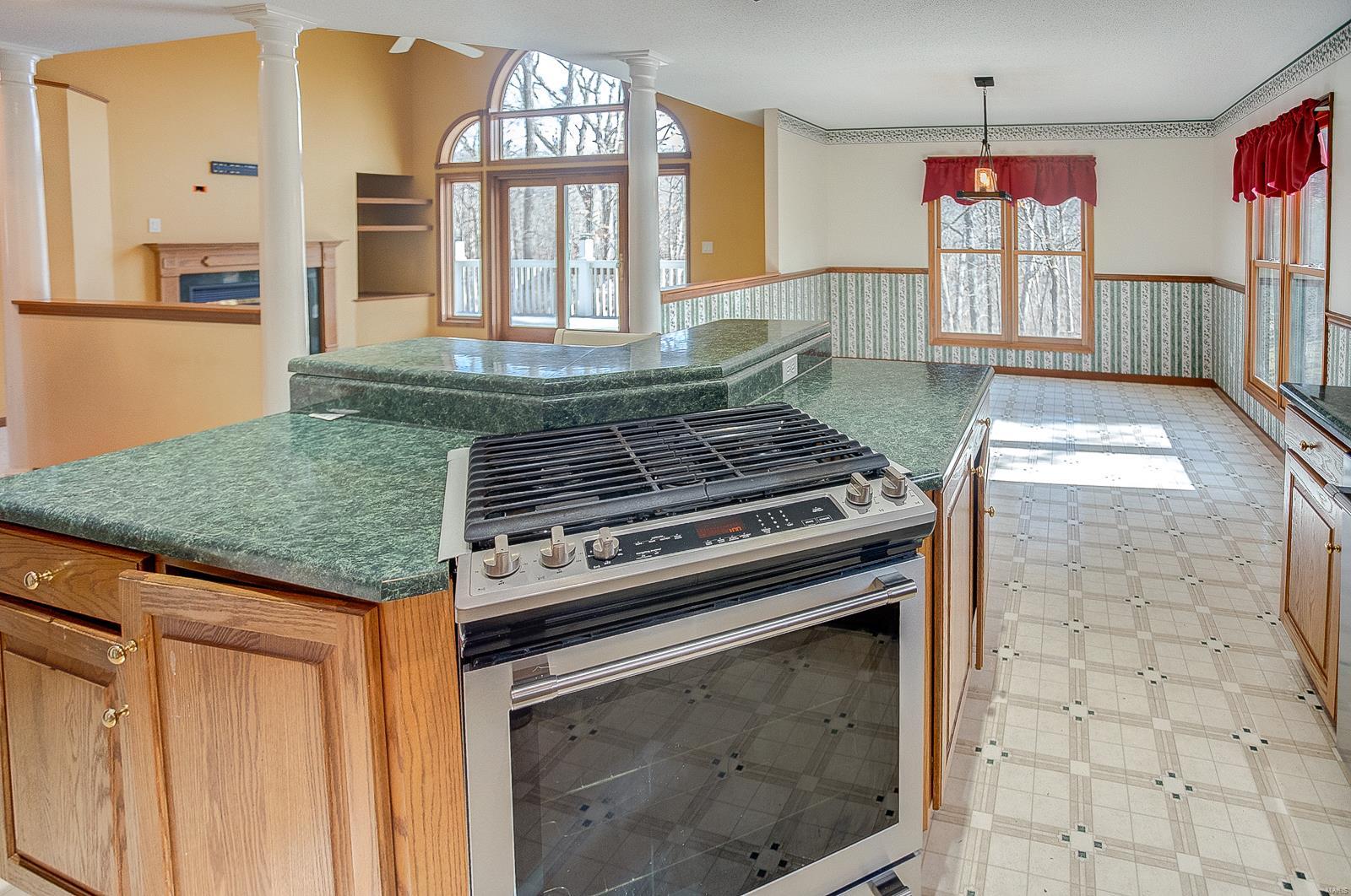 3226 Terpening Road Alton, IL 62002 - Photo 14 of 51