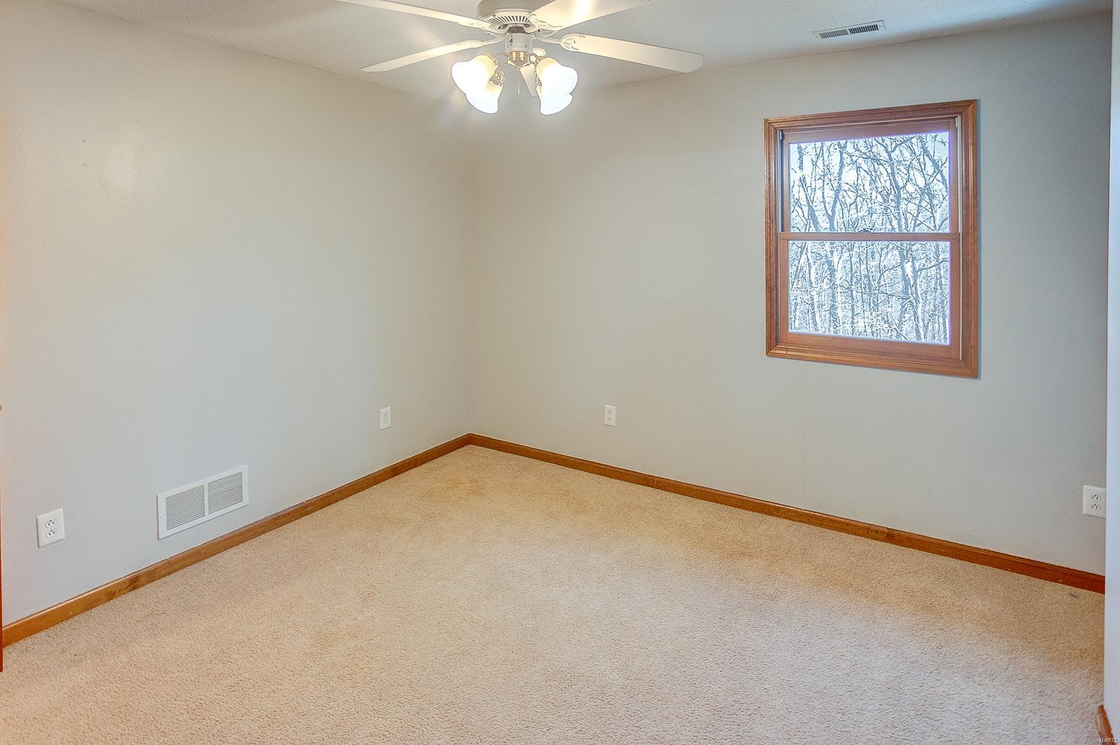3226 Terpening Road Alton, IL 62002 - Photo 30 of 51