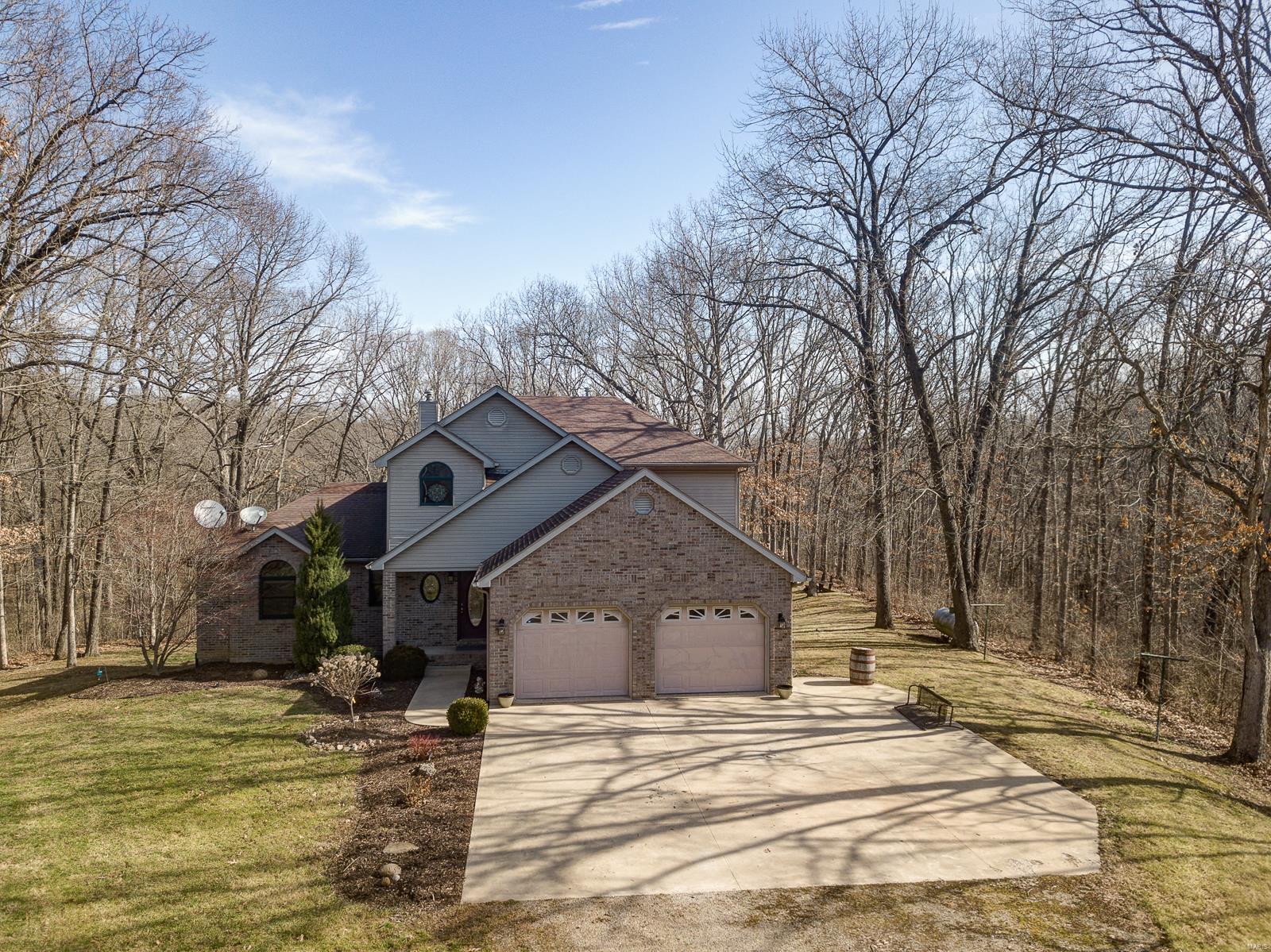 3226 Terpening Road Alton, IL 62002 - Photo 4 of 51