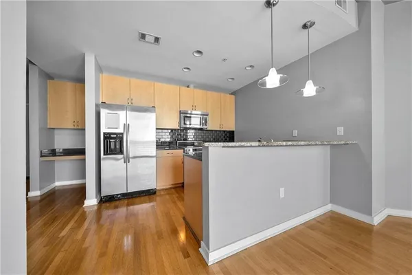 $2,995 | 400 West Peachtree Street Northwest, Unit 2504, Atlanta, GA 30308