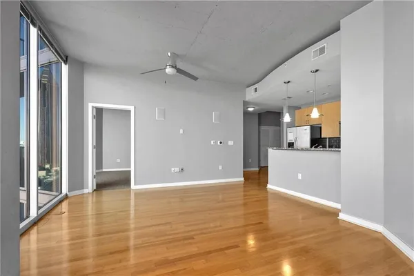 $2,995 | 400 West Peachtree Street Northwest, Unit 2504, Atlanta, GA 30308