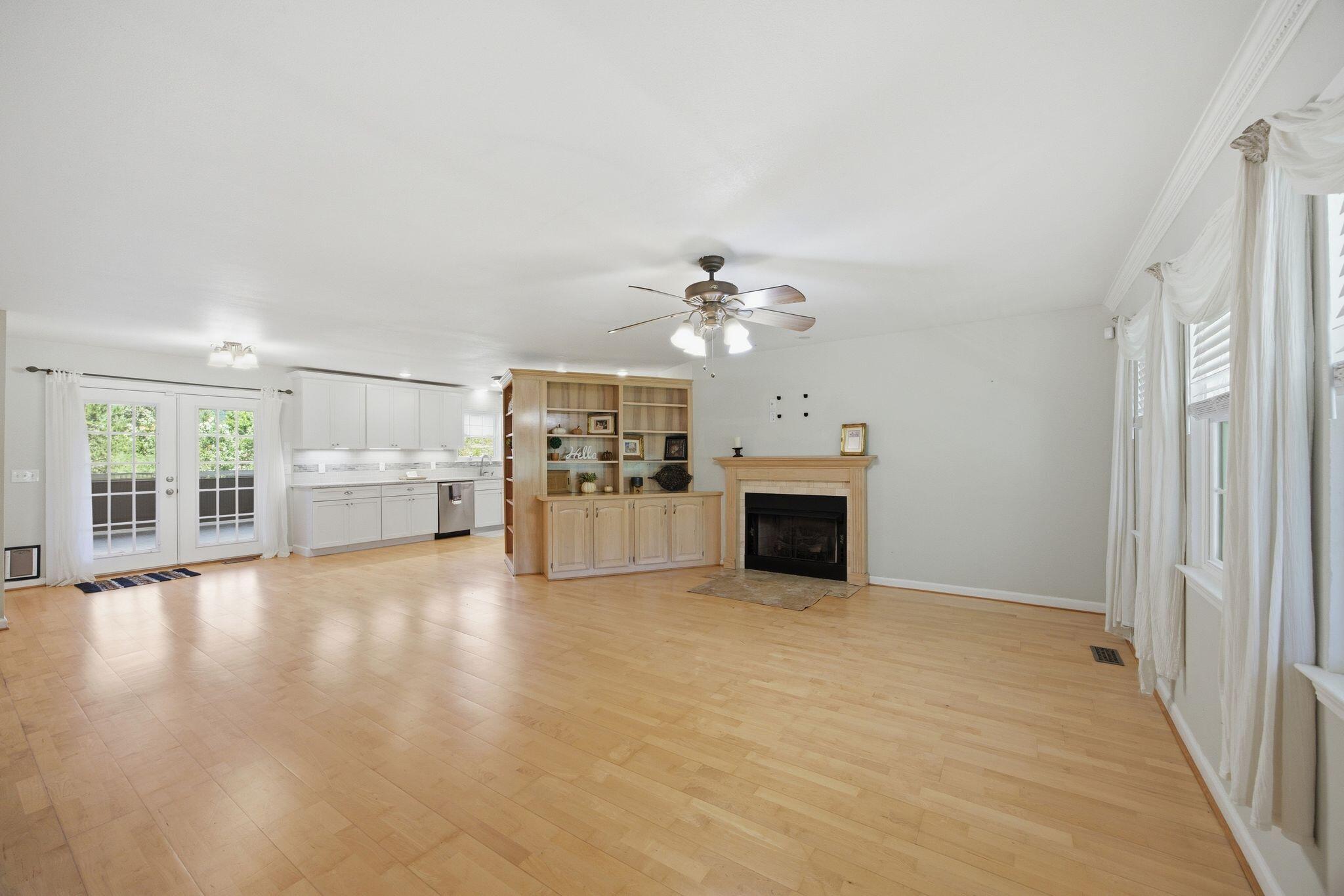 67 Whispering Pine Trenton, GA 30752 - Photo 4 of 46 .
