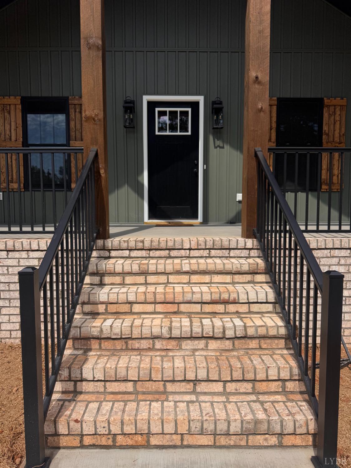 447 Morning Star Road Appomattox, VA 24522 - Photo 4 of 41 Gallery Image 4