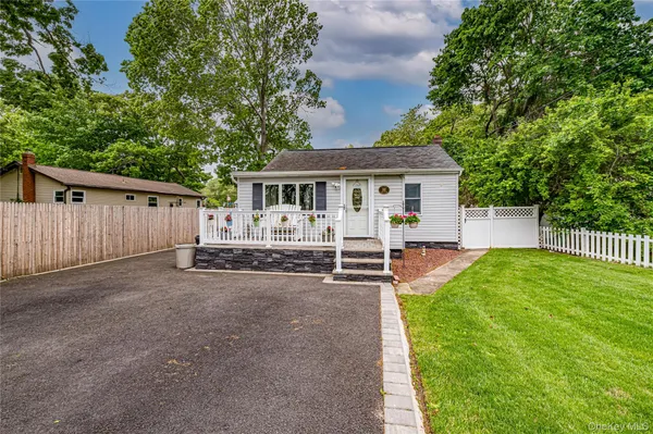 $489,000 | 122 Church Drive, Mastic Beach, NY 11951