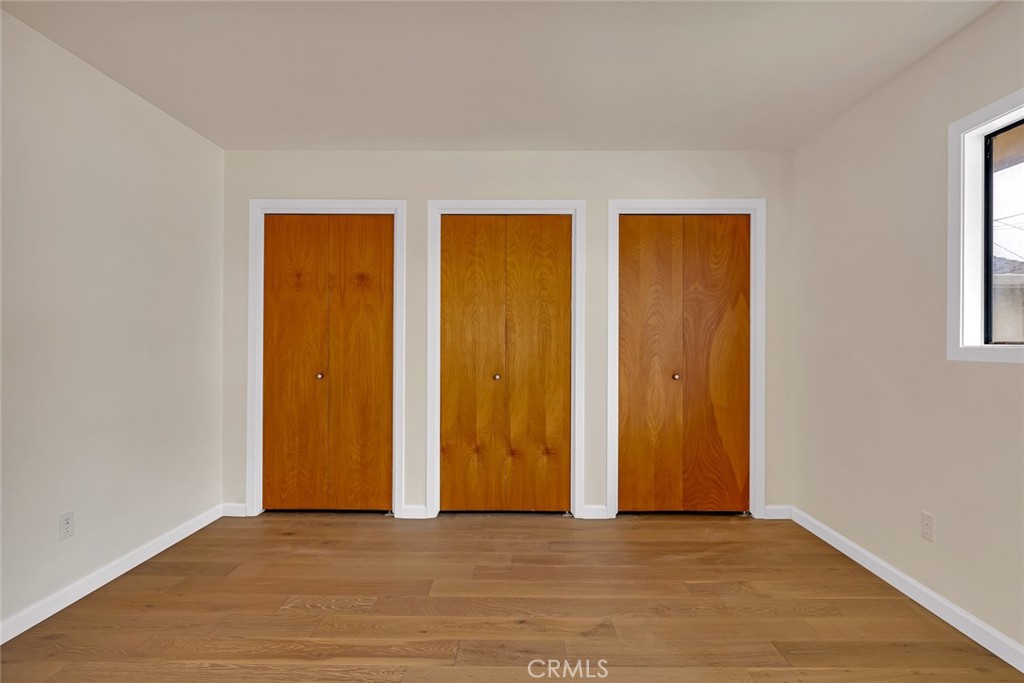 358 Sycamore Avenue Gustine, CA 95322 - Photo 16 of 37 an empty room with window