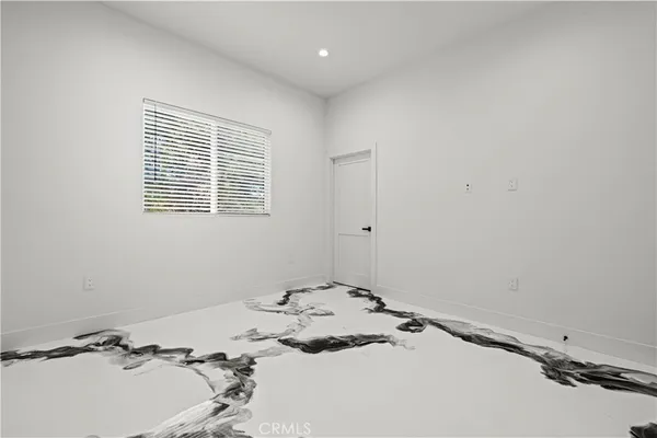 a view of entryway with a front door