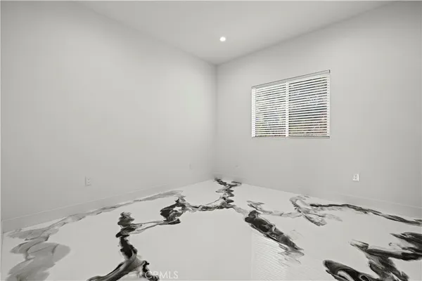 $5,500 | 15209 Cohasset Street, Van Nuys, CA 91405