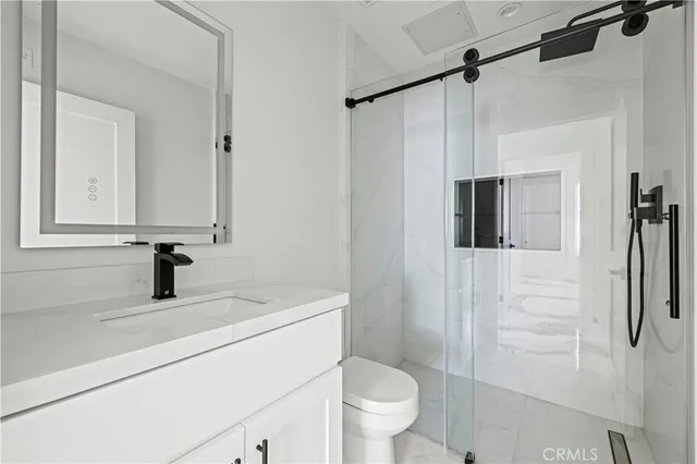 $6,500 | 15209 Cohasset Street, Van Nuys, CA 91405