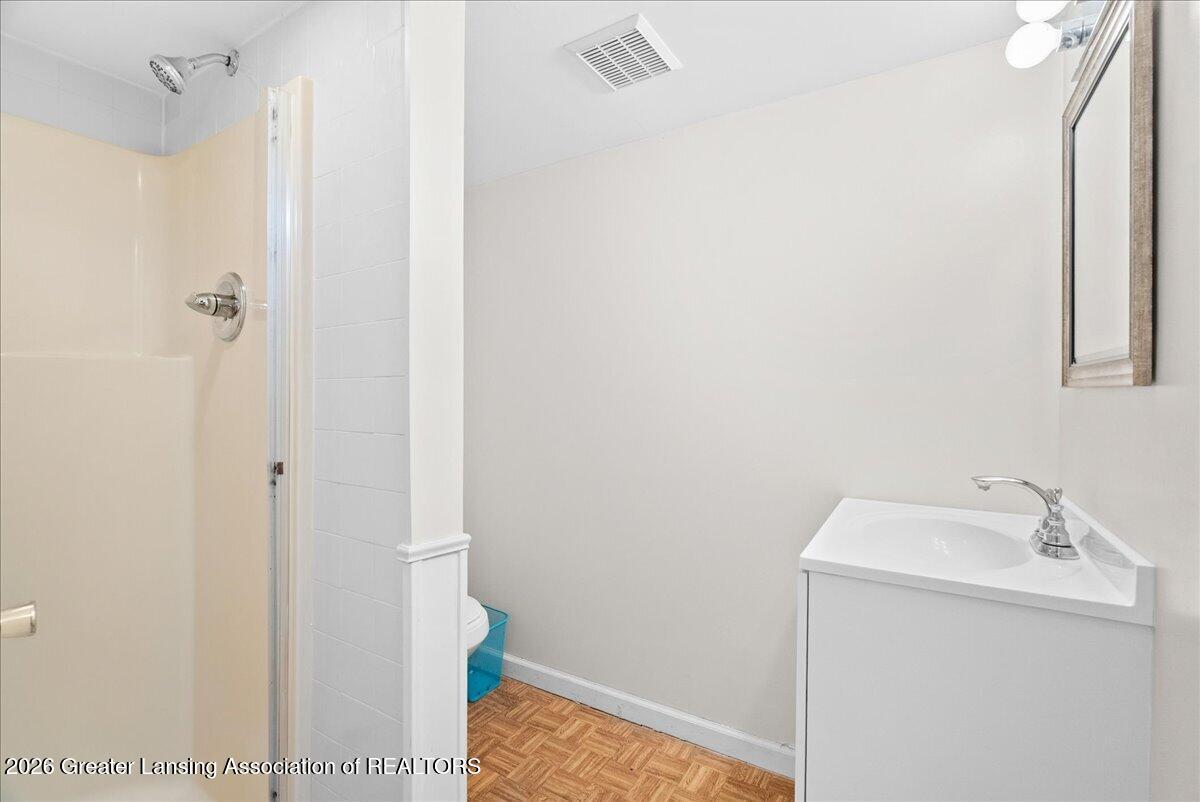3261 Hepfer Road Lansing, MI 48911 - Photo 29 of 43 42-Media Jett - 44