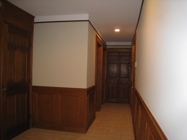 2152 Kennedy Drive Rochester, MI 48309 - Photo 23 of 37 Hall