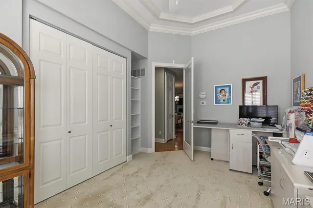 $795,000 | 724 Clayton Corners Drive, Ballwin, MO 63011