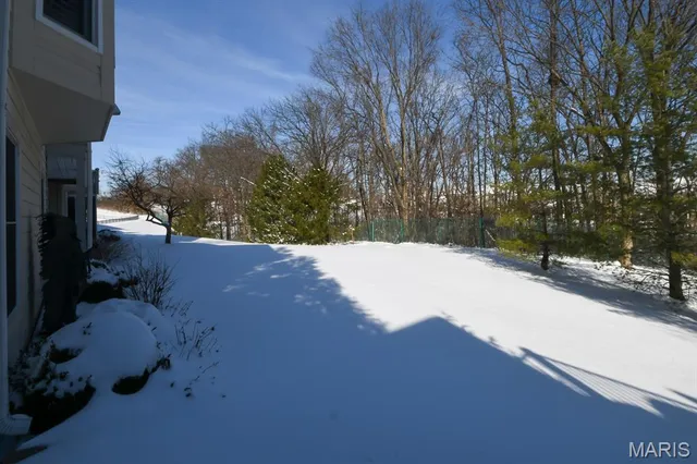 $795,000 | 724 Clayton Corners Drive, Ballwin, MO 63011