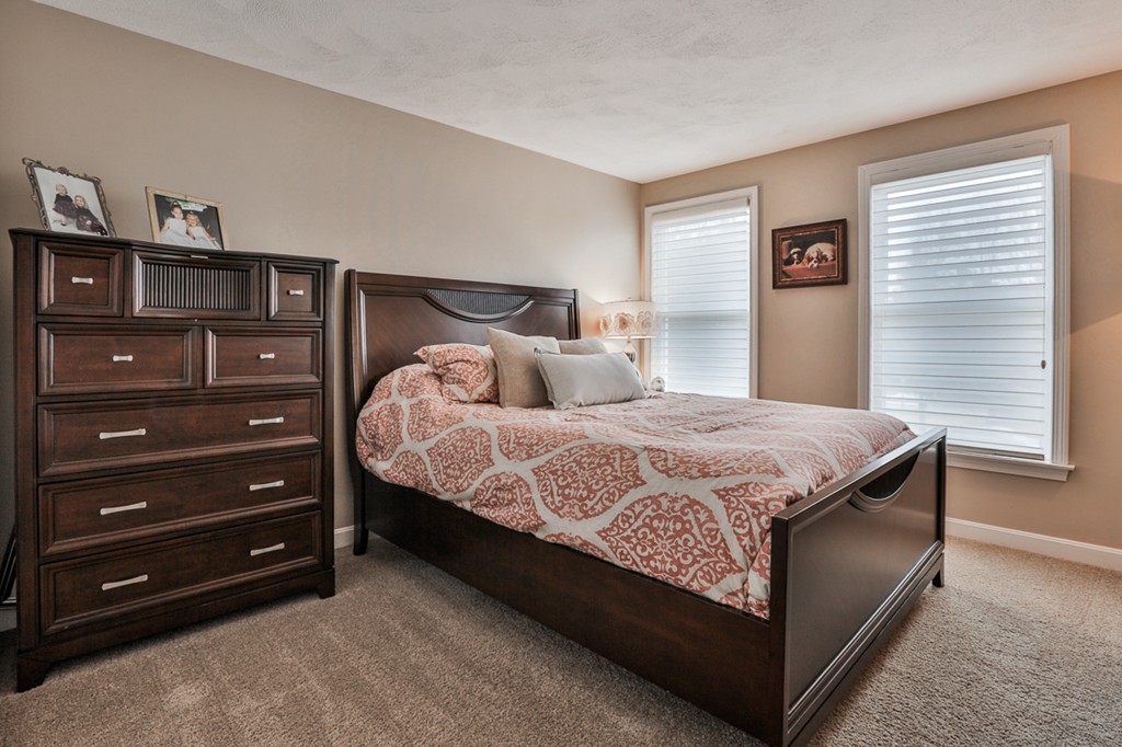 99 Hawthorne Village Road, Unit 99 Nashua, NH 03062 - Photo 16 of 20 Gallery Image 16